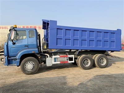 Camión volquete Sinotruk HOWO NX 6x4